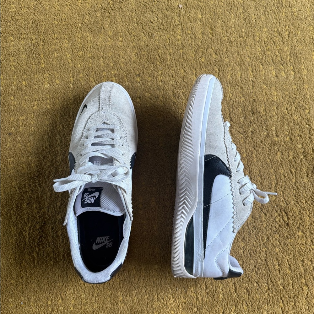 Nike SB BRSB White Suede Skate Shoes Sneakers Size 9.5 Mens